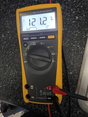 179 True RMS Multimeter - Yellow/Black
